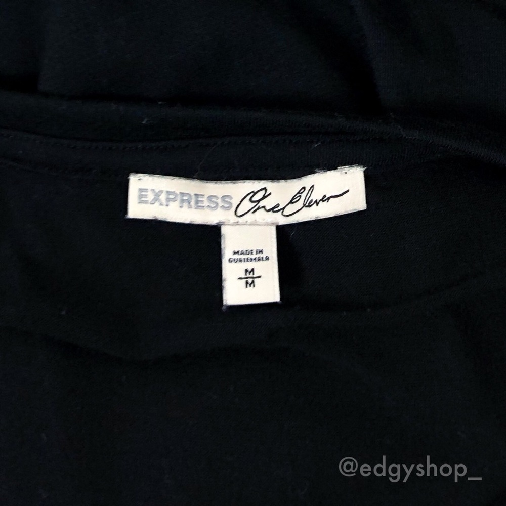 [Express] One Eleven Cross Front London Tee - Picture 3 of 5